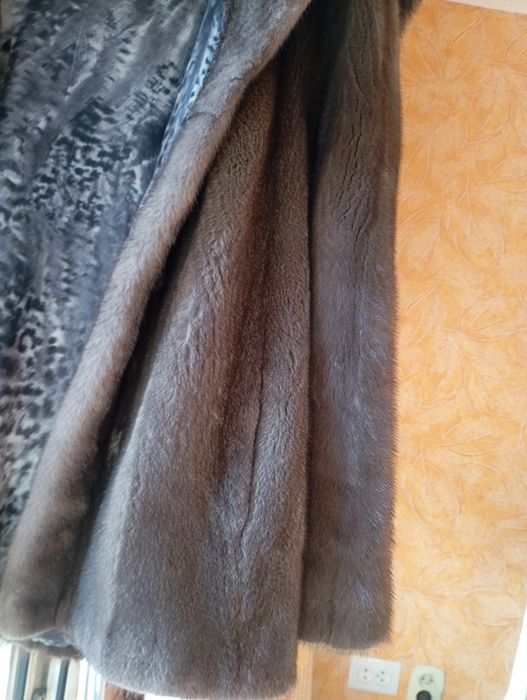 Продам норковую шубу