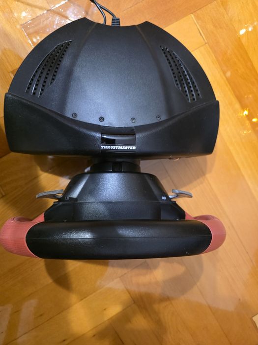 Volan gaming Ferrari 458 Spider Thrustmaster