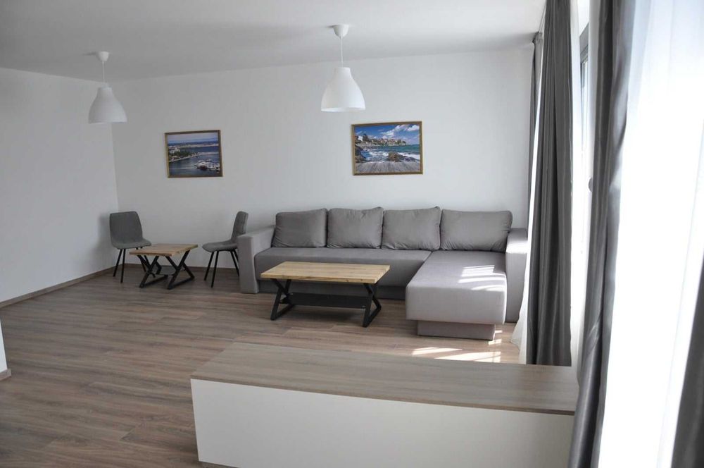 Дава се под наем Тристаен апартамент в София, Стрелбище - 85 кв.м за 663 € - Снимка #1