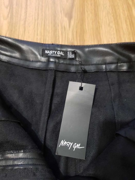 Pantaloni de piele Nasty Gal marimea 42