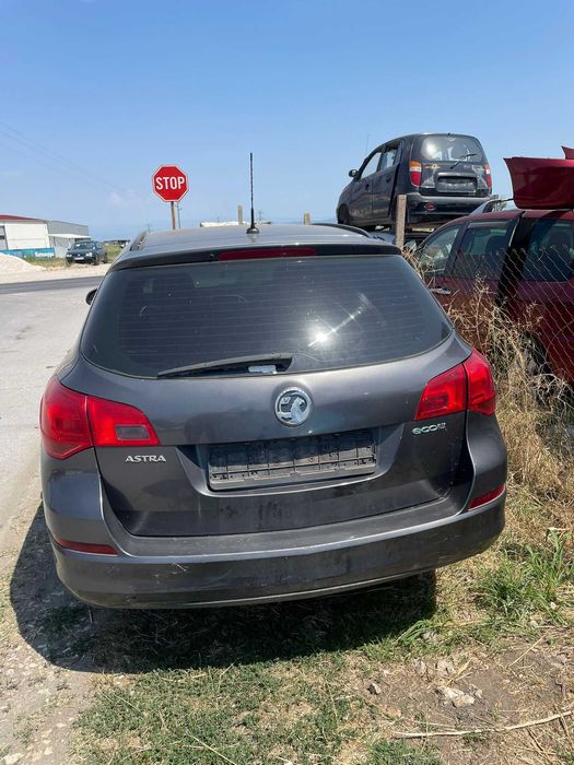 Опел Астра J 1.3 дизел /Opel Astra J  на части 2011 70kw