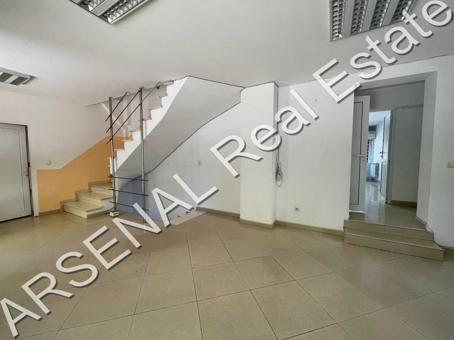 Дава се под наем Офис в София, Лозенец - 265 кв.м за 1500 € - Снимка #1