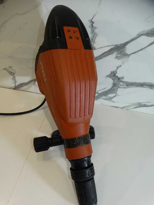 2025 - Hilti TE 700 AVR - Къртач 11.5 J