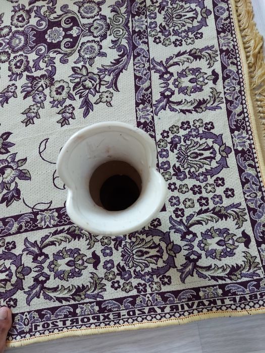 Продам вазу для цветов