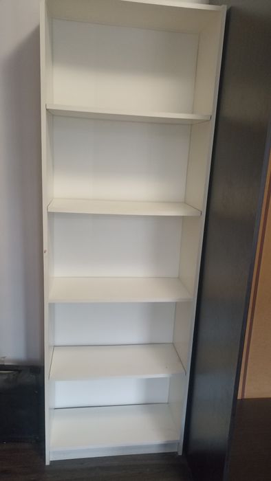 Библиотека IKEA GERSBY