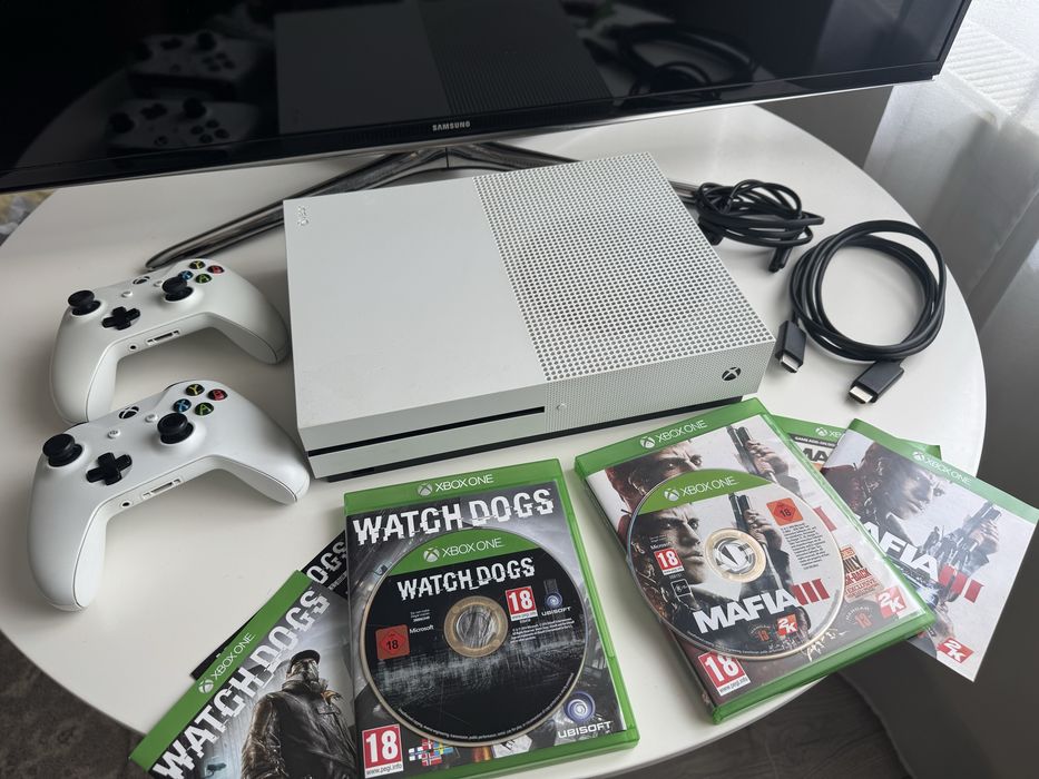 Xbox ONE S 2 controllere+jocuri