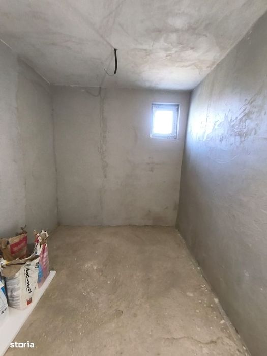 Casă de vânzare, Bistrița, semifinisata, strada subcetate