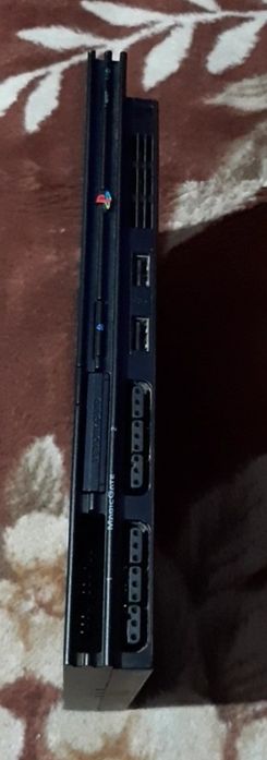 Vând PlayStation 2 stare bună funcționabil