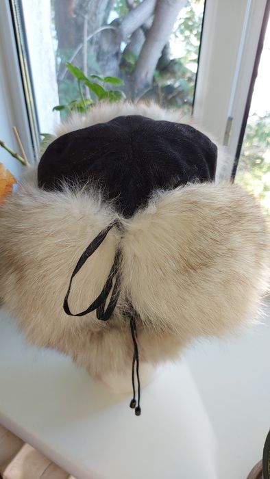 Продам песцовую шапку