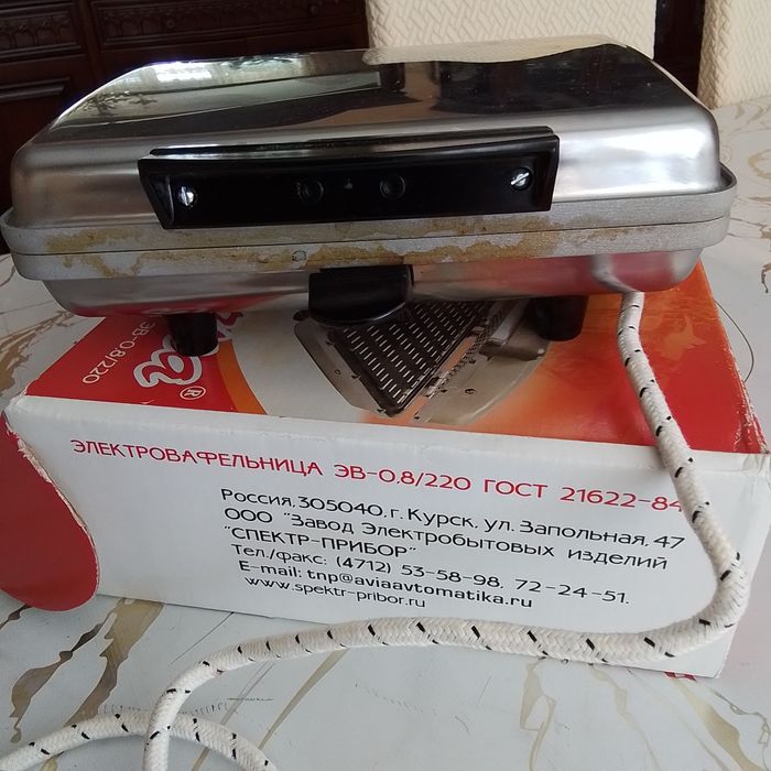Элекровафельница