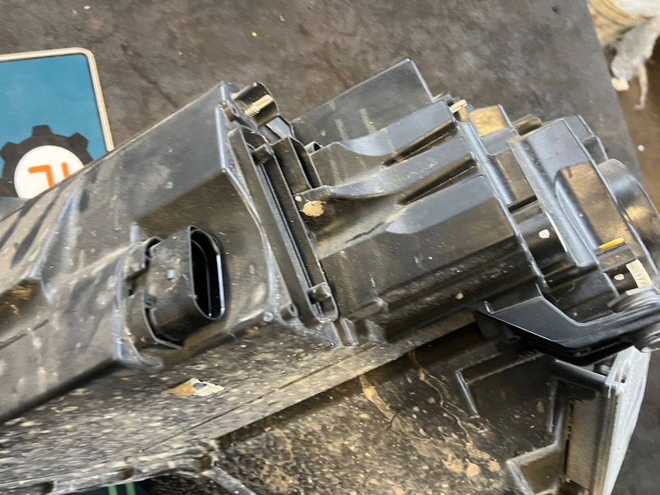Десен фар за Шкода Skoda Karok 57B941016B
