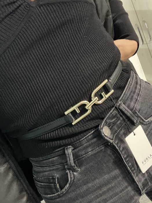 Черен кожен колан Furla