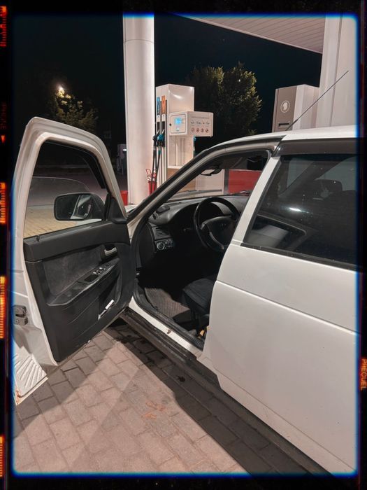 Продаю Priora 1 2012