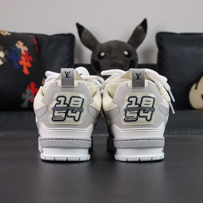 Louis Vuitton skate grey