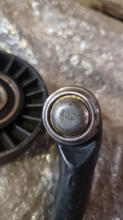 Запчасти на Ауди A6