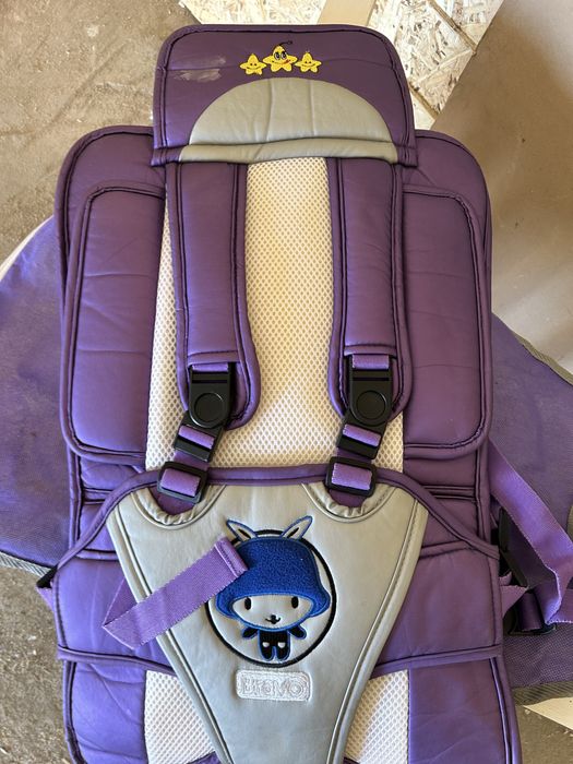 Детское кресло.