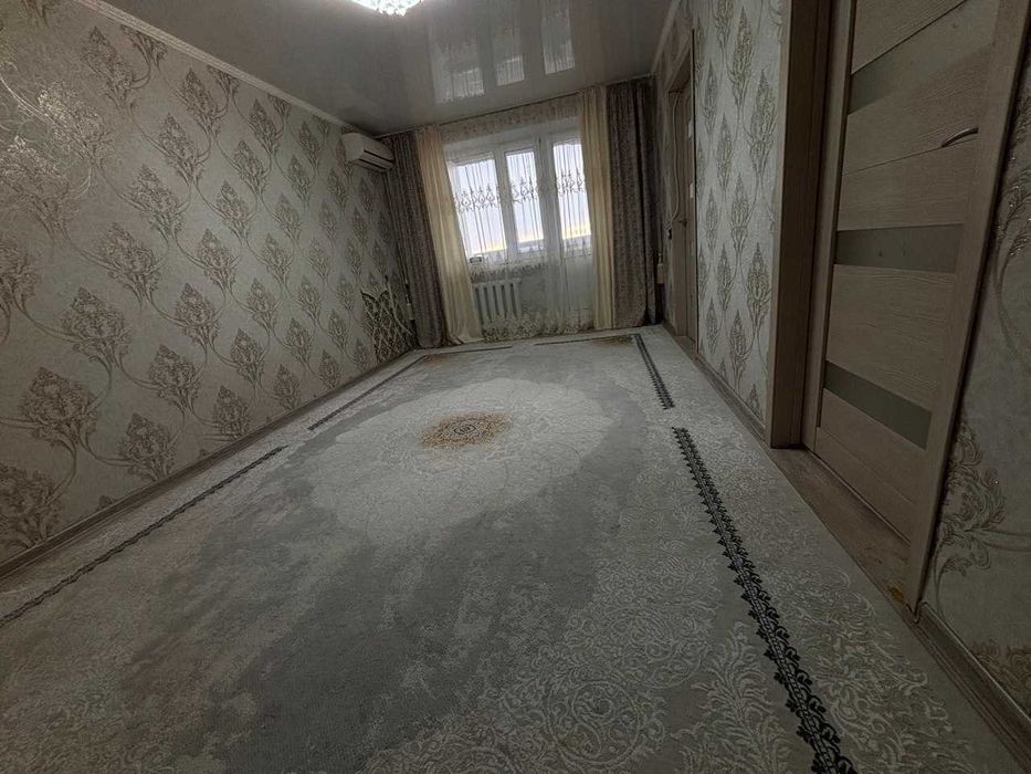 Продам 4 комнатную квартиру