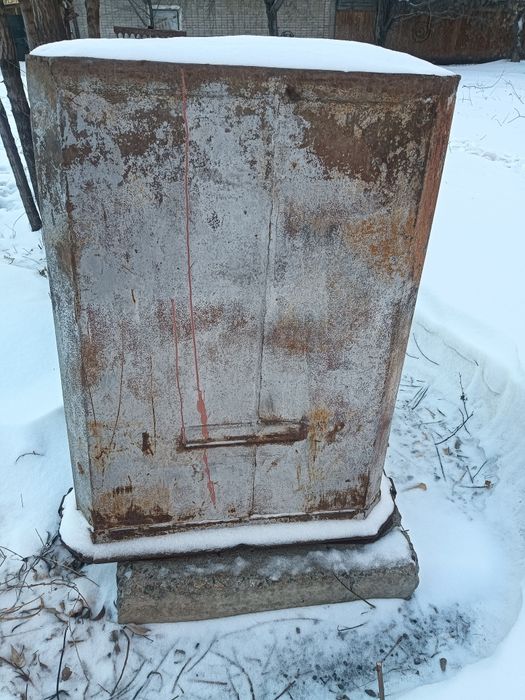 Продам контейнер под мусор!!!