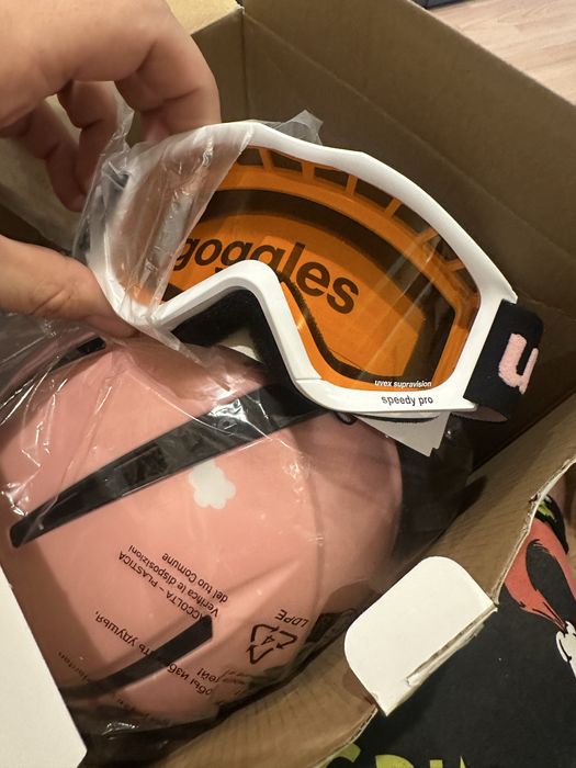 Каски за ски и колело atomic uvex casco