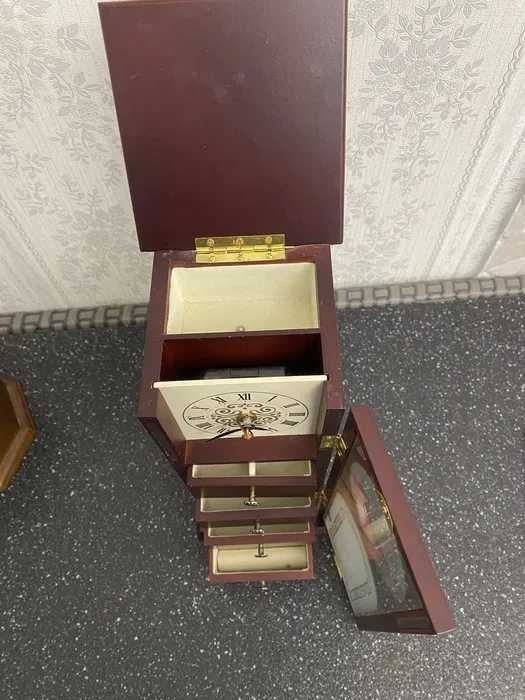 Декоративные часы-шкатулка