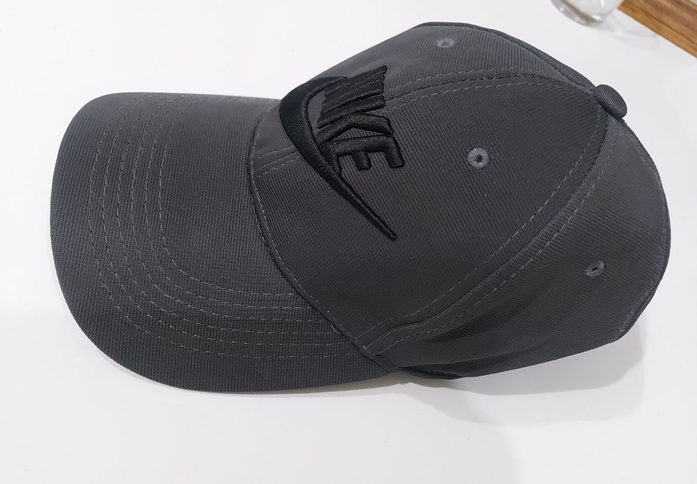 Nike, шапка с козирка ,unisex , 58-62см