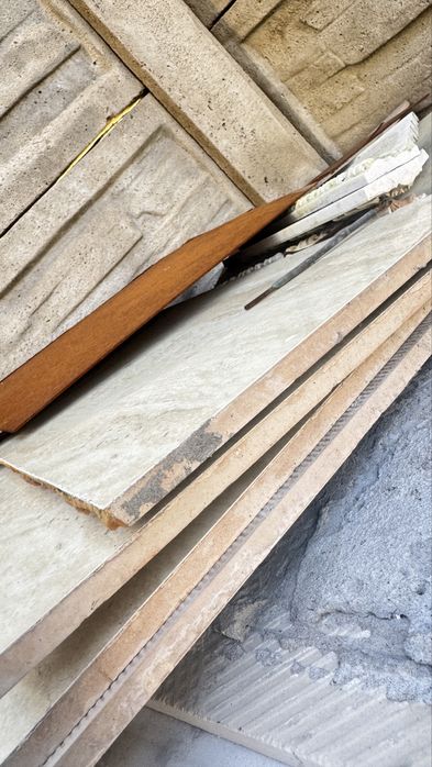 Отдам керамогранит