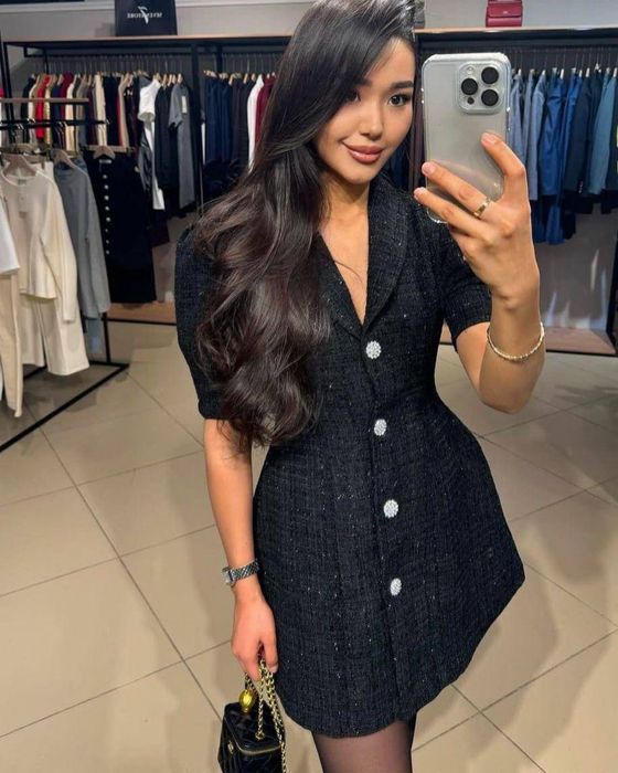 Платье в черном цвете, с этикеткой,новое