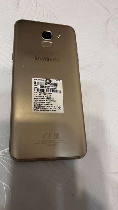 Продам телефон Samsung J6