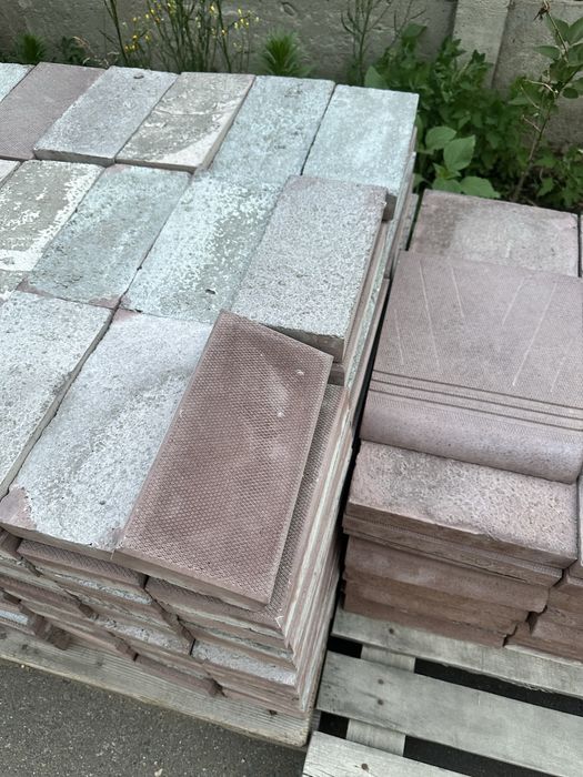 Брусчатка и лестничные ступени