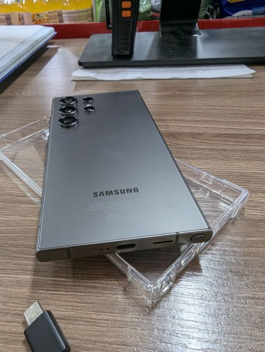 Продам S24 Ultra 12/256gb