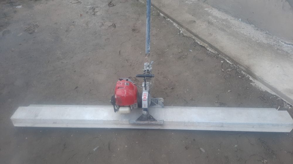 Продам вибро шабро  для стяжки