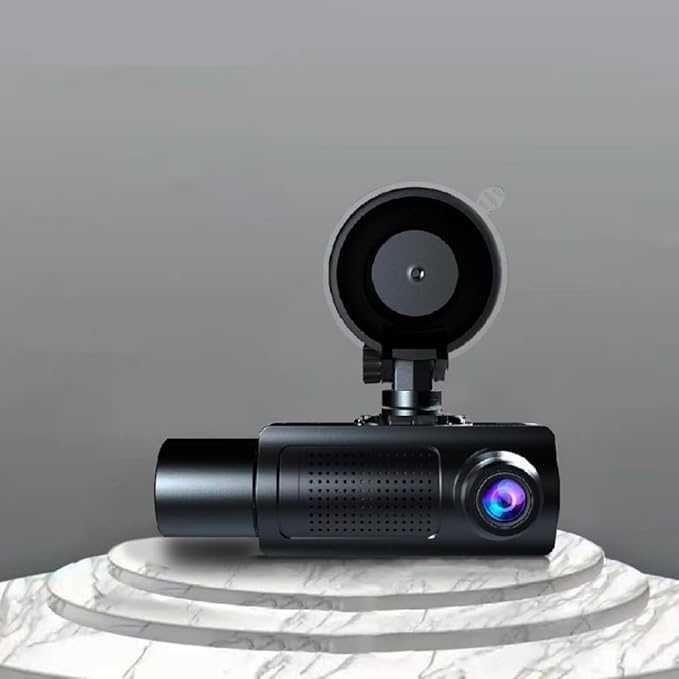 Тройна даш камера- предна , вътрешна и задна камера Karlak