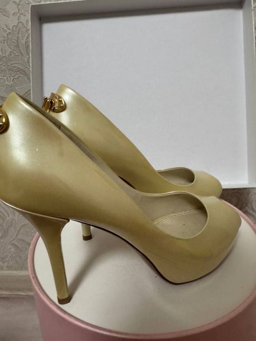 Босоножки Louis Vuitton