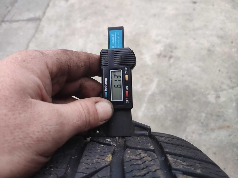 2бр Зимни Гуми 195 50 16 - Continental