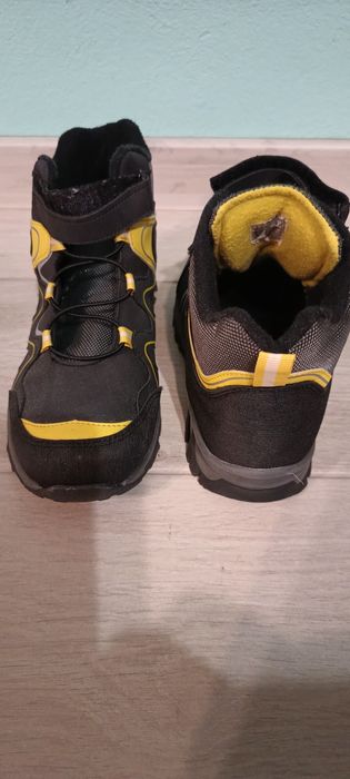 Зимни обувки за момче