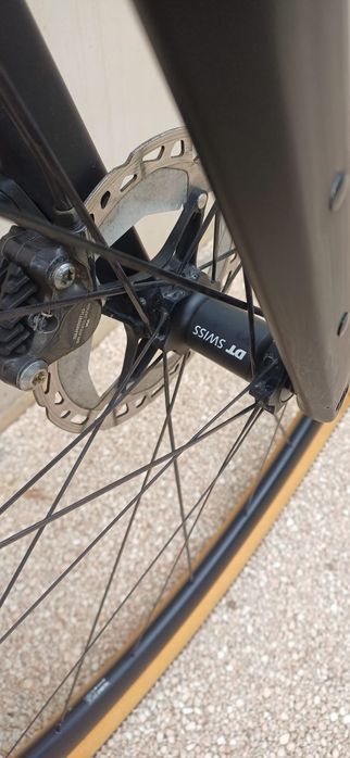 Bicicleta gravel 2x11 , furca din carbon