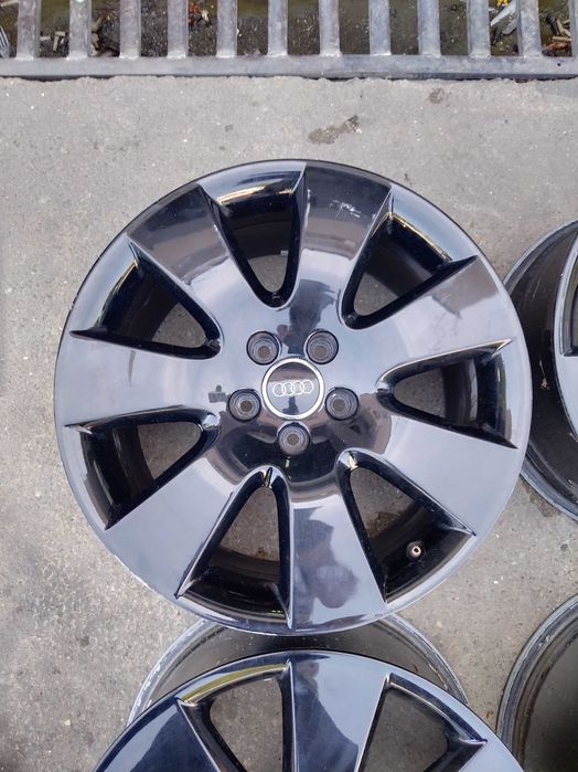 Оригинални алуминиеви джанти за АУДИ 18цола. 8х18 5х112