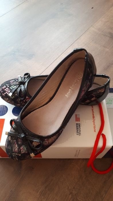 Обувки за момиче