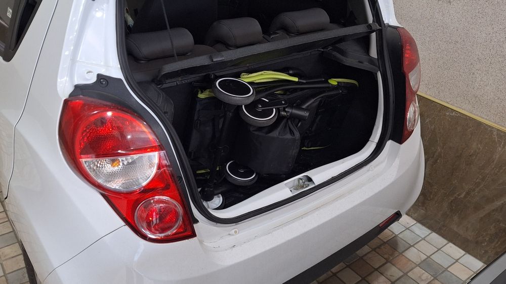 Продам прогулочную коляску от бренда Chicco