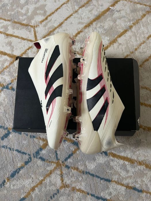 футбольный бутсы оригинал