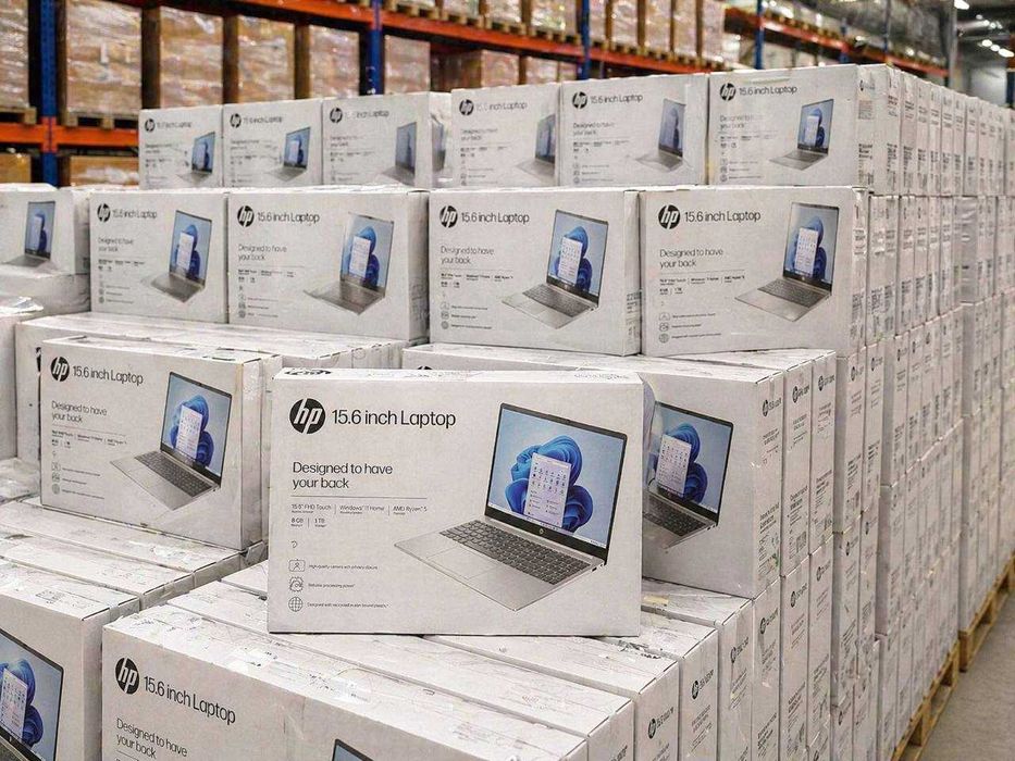 Noutbuk HP LAPTOP 15, AMD RYZEN 5 7520U, 8/ 1TB SSD , 15.6" IPS Touch