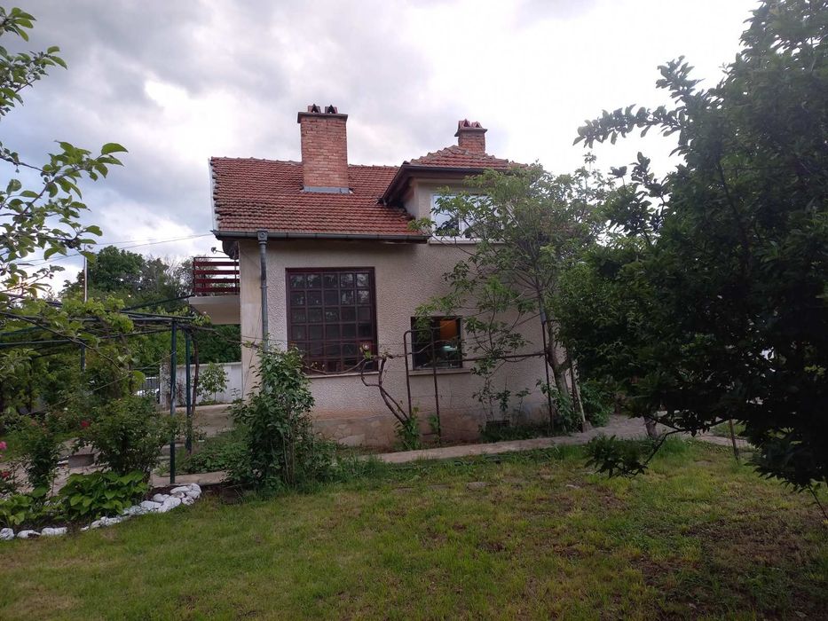 Продава се Къща в Казанлък - 200 кв.м за 638 €/кв.м - Снимка #12