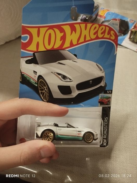 Машинки хотвилсы