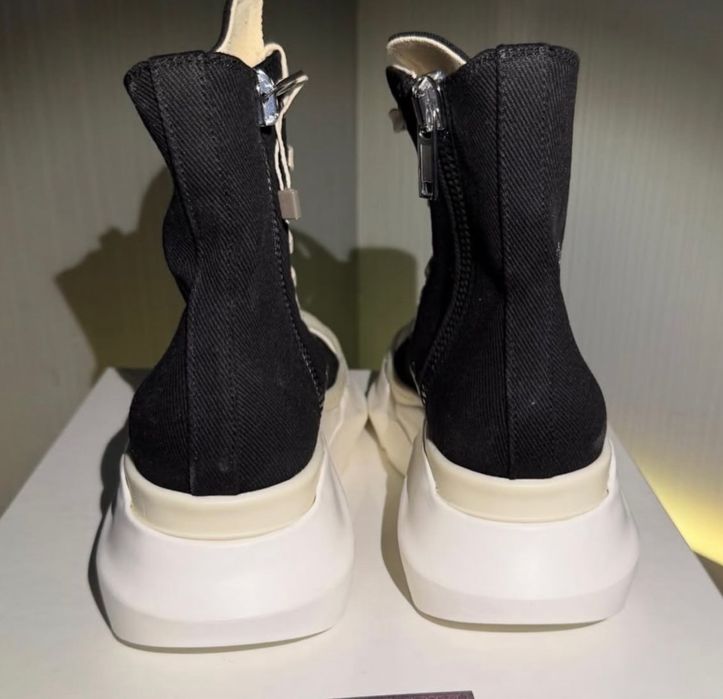 Adidasi rick owens abstract