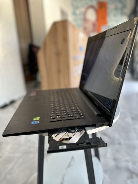 Продам Ноутбук Lenovo