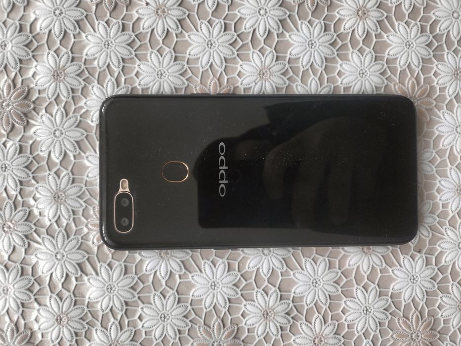 Продам смартфон oppo a5s