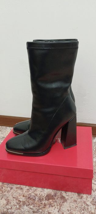 Продам сапоги женские