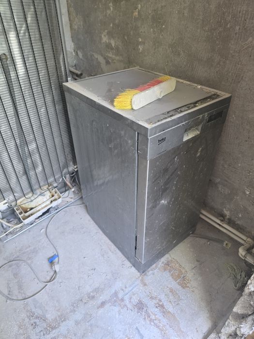 Masina de spalat vase beko slim