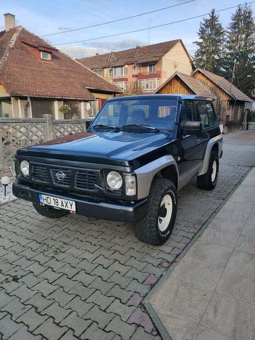 Nissan  PATROL Y60 LX