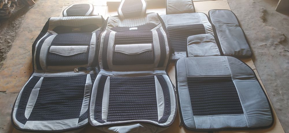 Чехлы два комплекта.